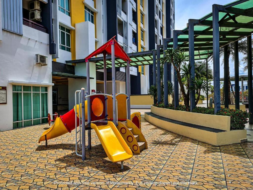 Apartment Town Majestic By Iwh *